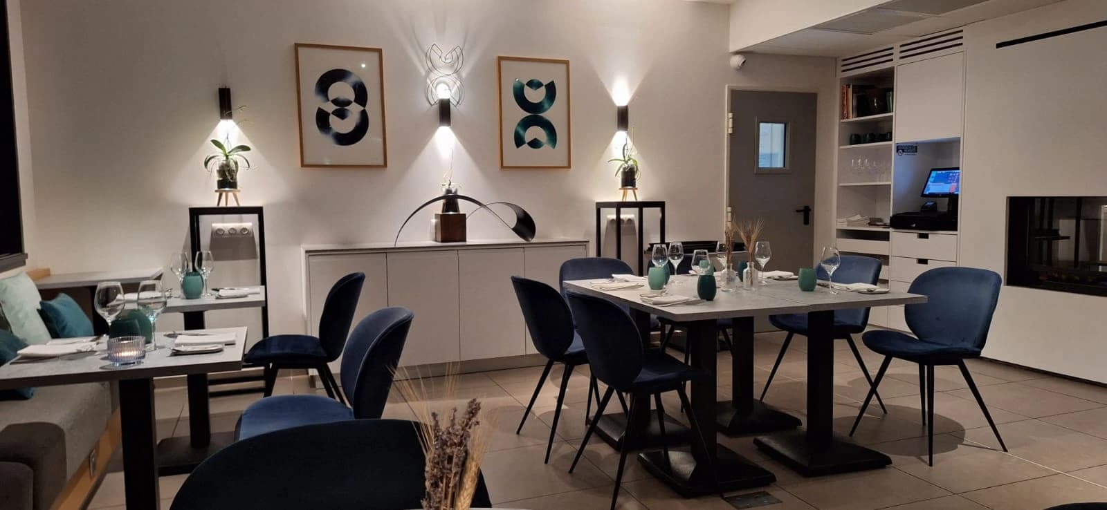 Éclairage et prises en logement — installation électrique intérieure par COURANTECH